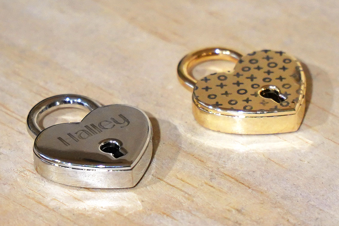 grabado de metales con laser infrarrojo